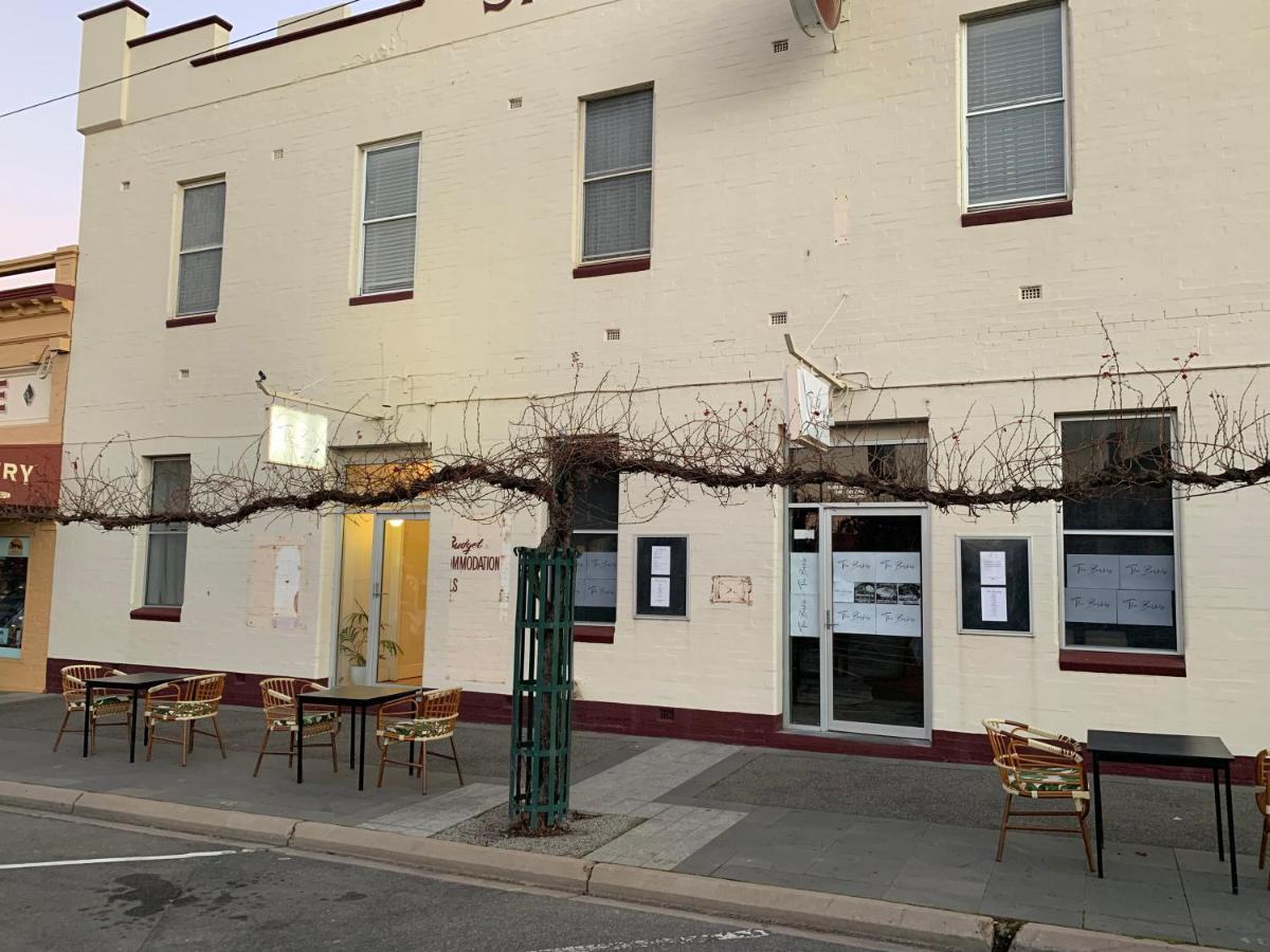 The Barkly Bistro Bar & Accommodation Арарат Екстер'єр фото